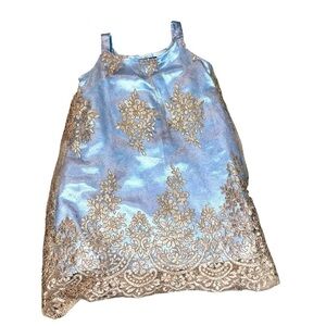Chantilly Place Girls pastel blue w/ gold accents Dress size 7